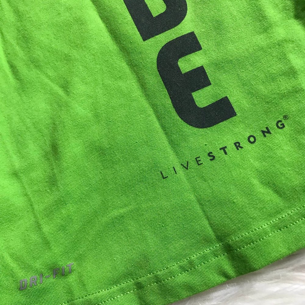 Nike T-Shirt